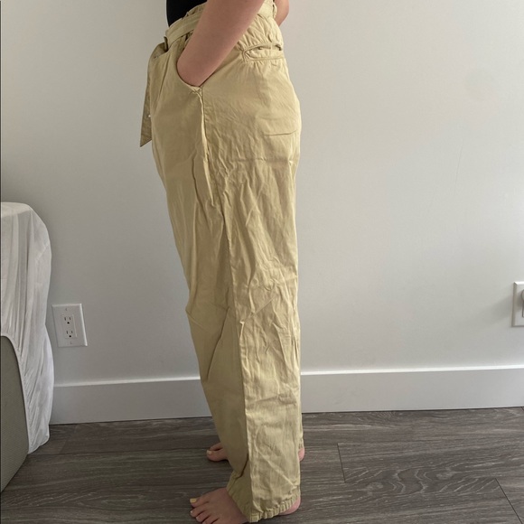 Urban Outfitters Cargo Pants - Picture 2 of 5